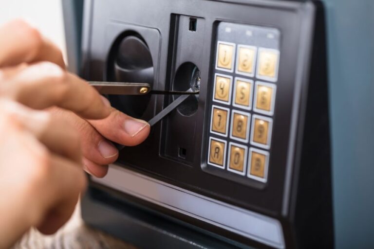 Residential Safe Installation and Repair Ottawa